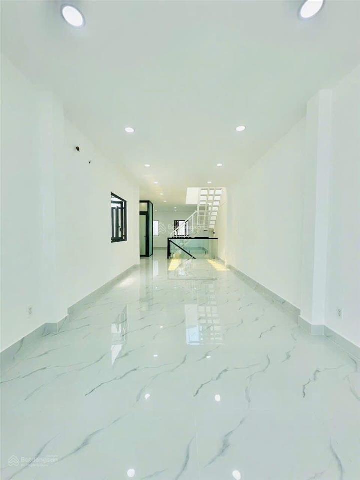 Bán gấp nhà 89m2 giá 2tỷ950 đang cho thuê 22tr, đường số 23thủ đức, gần chung cư hiệp bình chánh.