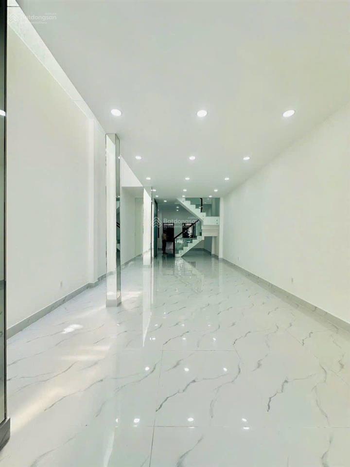 Bán gấp nhà 89m2 giá 2tỷ950 đang cho thuê 22tr, đường số 23thủ đức, gần chung cư hiệp bình chánh.