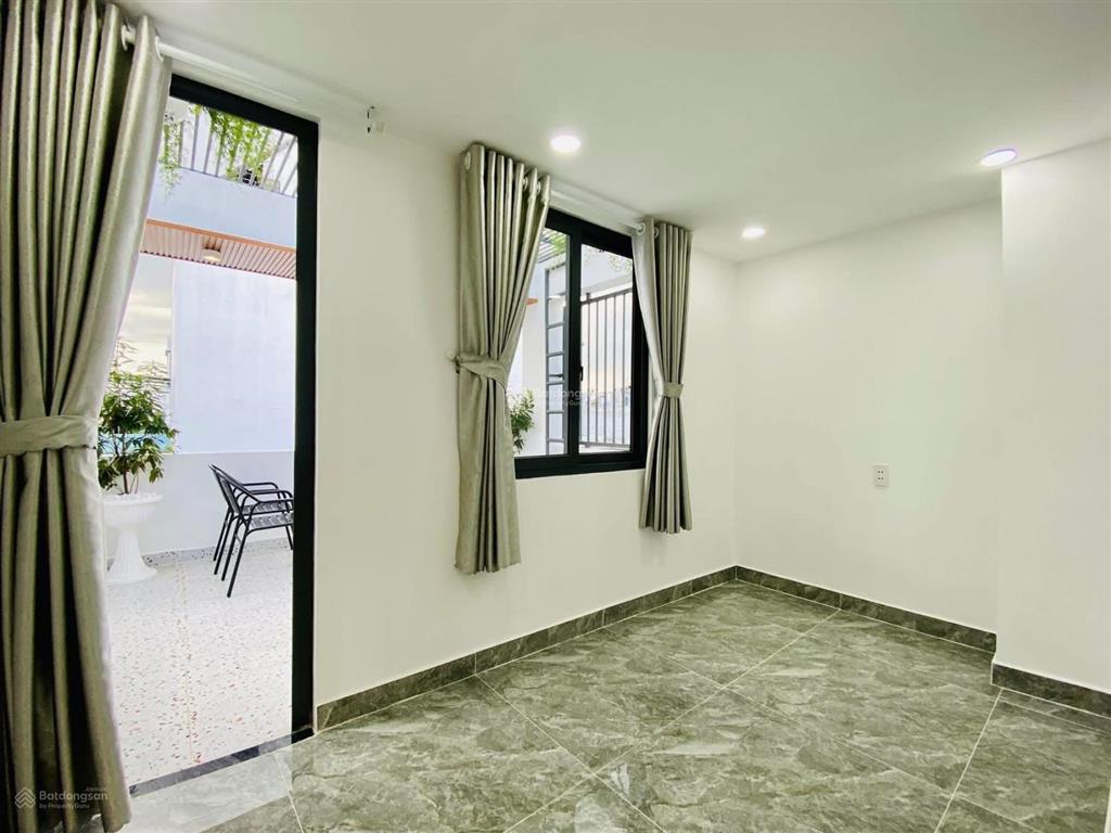 Tôi cần bán nhà huỳnh tịnh củavõ thị sáuq3 gần tiểu học nguyễn thái sơn. 3tỷ975m2 cho thuê 23tr