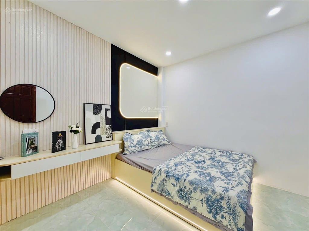Bán nhà giá tốt dt 65m2 1tỷ9 đường hồ bá phấnq9, gần trường ngô thời nhiệm. đang cho thuê 17triệu