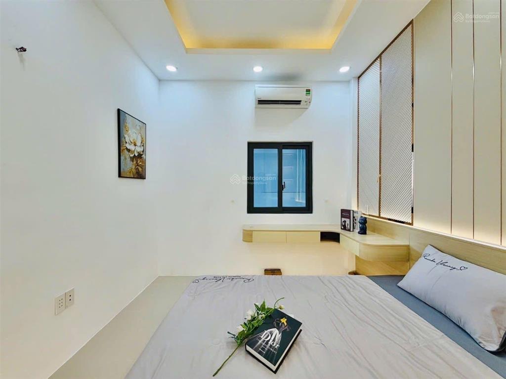 Bán nhà giá tốt dt 65m2 1tỷ9 đường hồ bá phấnq9, gần trường ngô thời nhiệm. đang cho thuê 17triệu