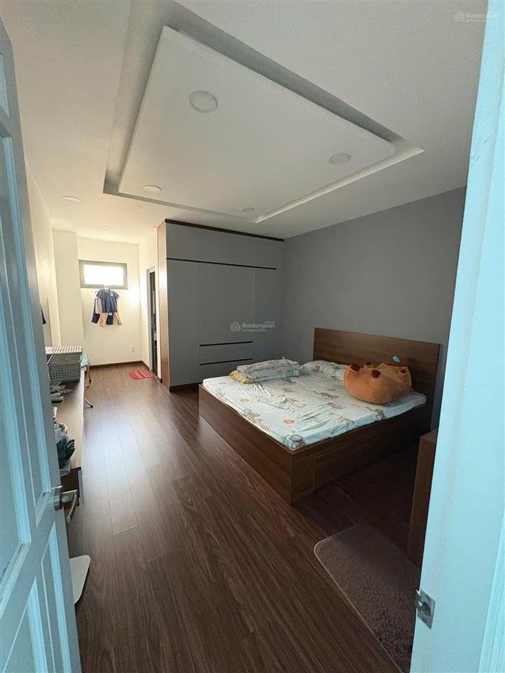 Đi định cư bán nhà nguyên hồngp11bình thạnh, gần trường mầm non 11a. 3tỷ8 dt 74,6m2 cho thuê 25tr