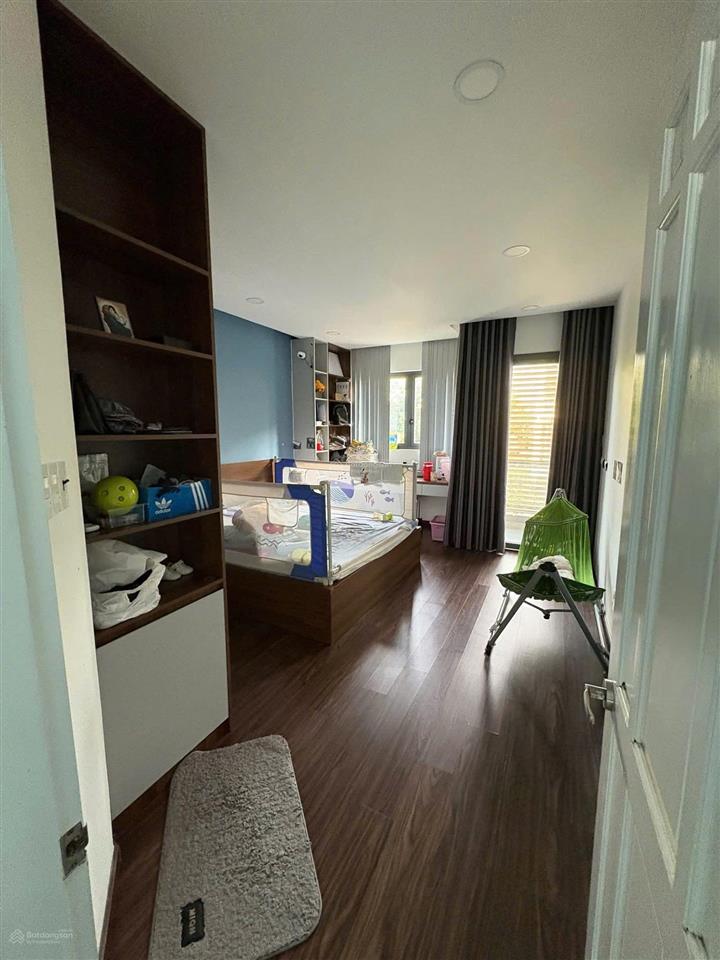 Đi định cư bán nhà nguyên hồngp11bình thạnh, gần trường mầm non 11a. 3tỷ8 dt 74,6m2 cho thuê 25tr