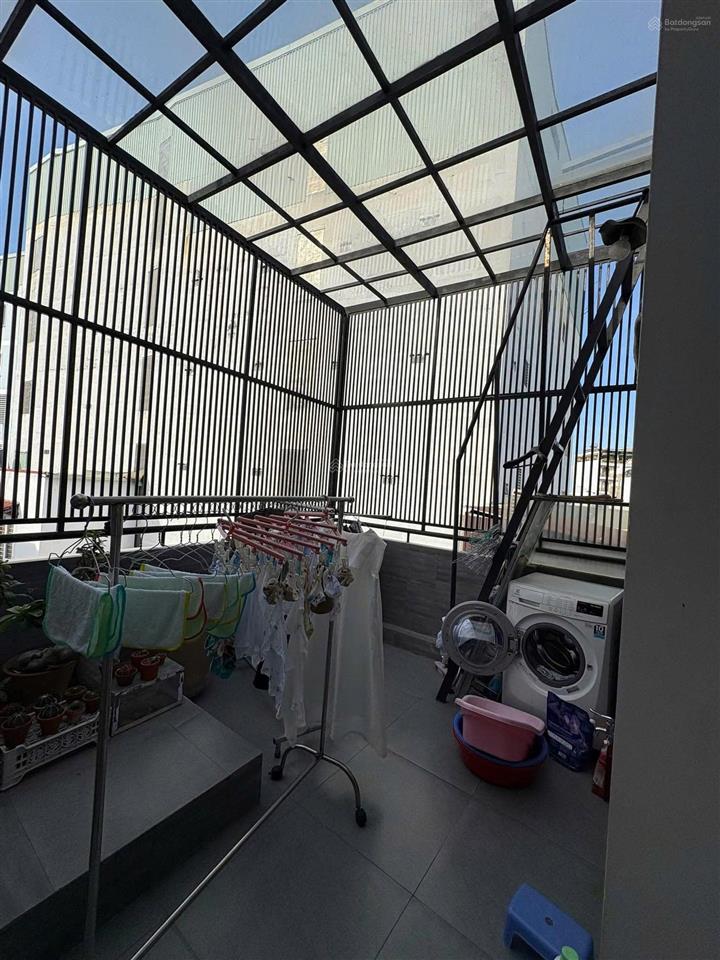 Đi định cư bán nhà nguyên hồngp11bình thạnh, gần trường mầm non 11a. 3tỷ8 dt 74,6m2 cho thuê 25tr