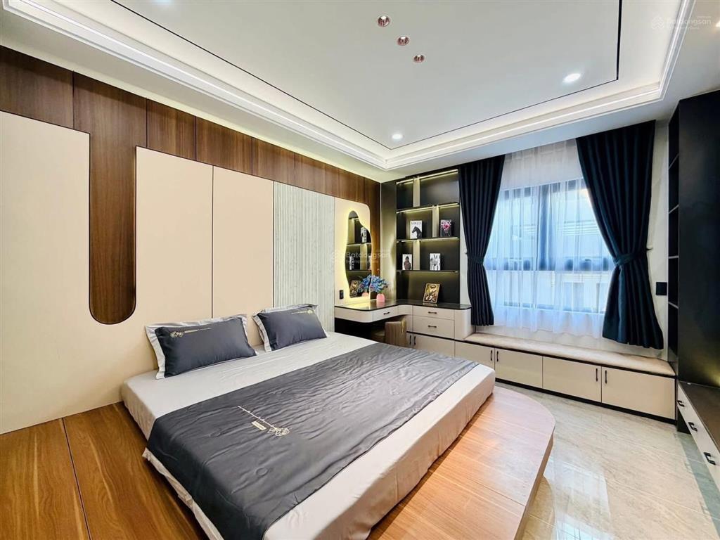 Bán nhà 2tỷ390 dt 90m2 nguyễn thị điệuphước long bq9 gần cao đẳng công thương. đang cho thuê 22tr