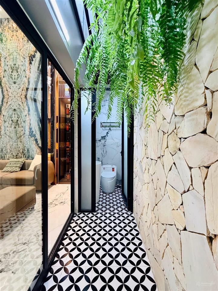 Bán nhà 2tỷ390 dt 90m2 nguyễn thị điệuphước long bq9 gần cao đẳng công thương. đang cho thuê 22tr