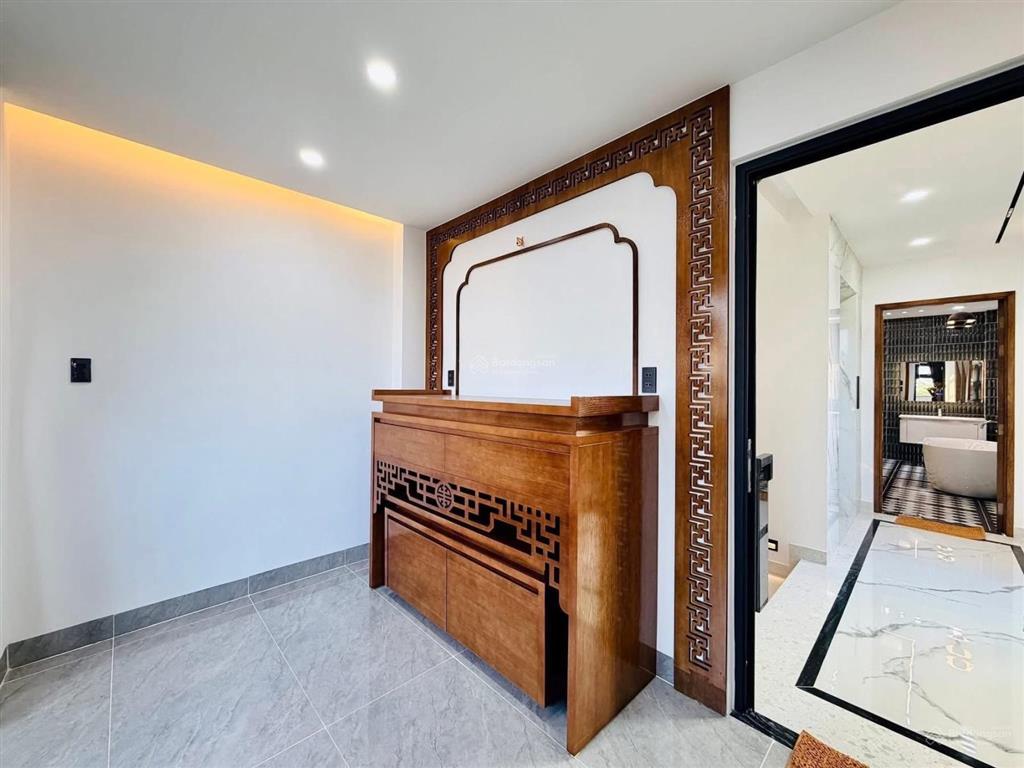 Bán nhà 2tỷ390 dt 90m2 nguyễn thị điệuphước long bq9 gần cao đẳng công thương. đang cho thuê 22tr