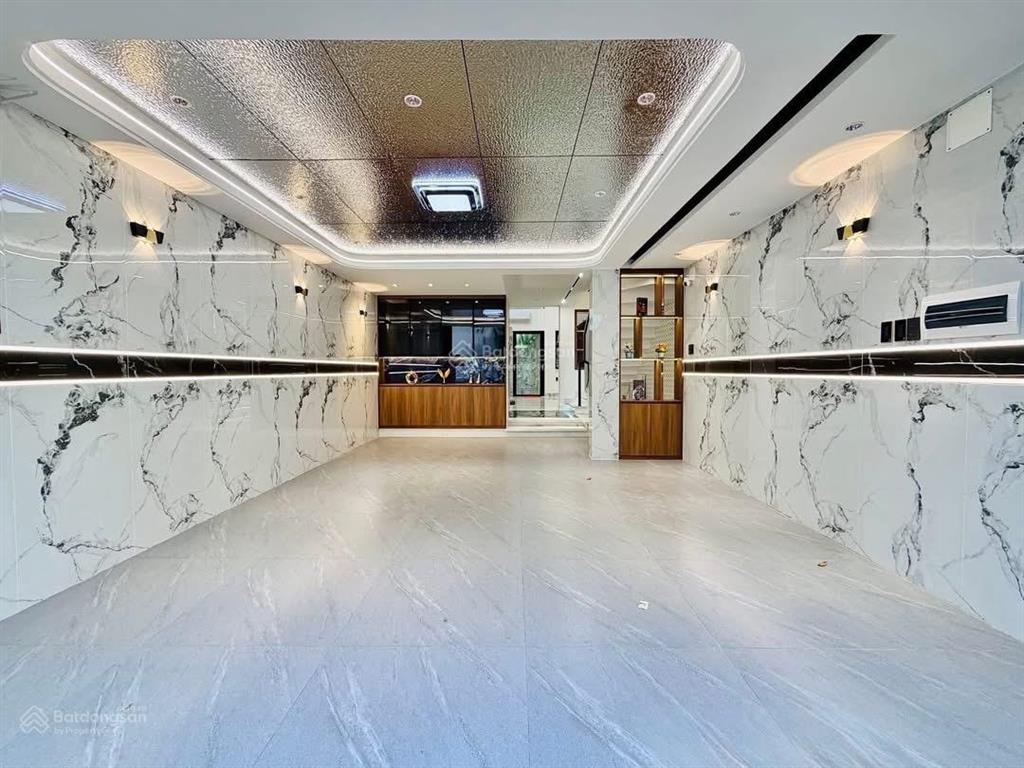 Bán nhà 2tỷ390 dt 90m2 nguyễn thị điệuphước long bq9 gần cao đẳng công thương. đang cho thuê 22tr