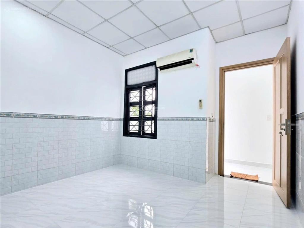 Bán nhà dt khủng 90m2  1tỷ990 ngay nam hoàphước long aq9 gần trường hồng đức, đang cho thuê 14tr