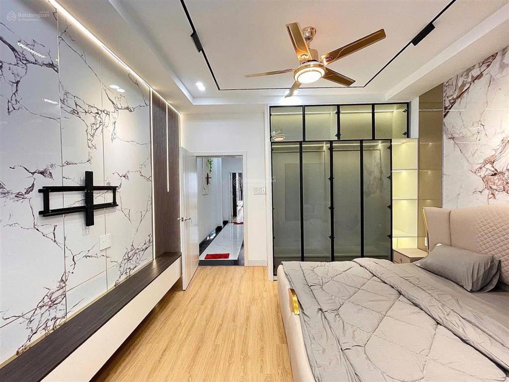 Giảm giá bán gấp nhà đình phong phúq9 gần trường tiểu học phong phú 2tỷ450/70m2 đang cho thuê 16tr