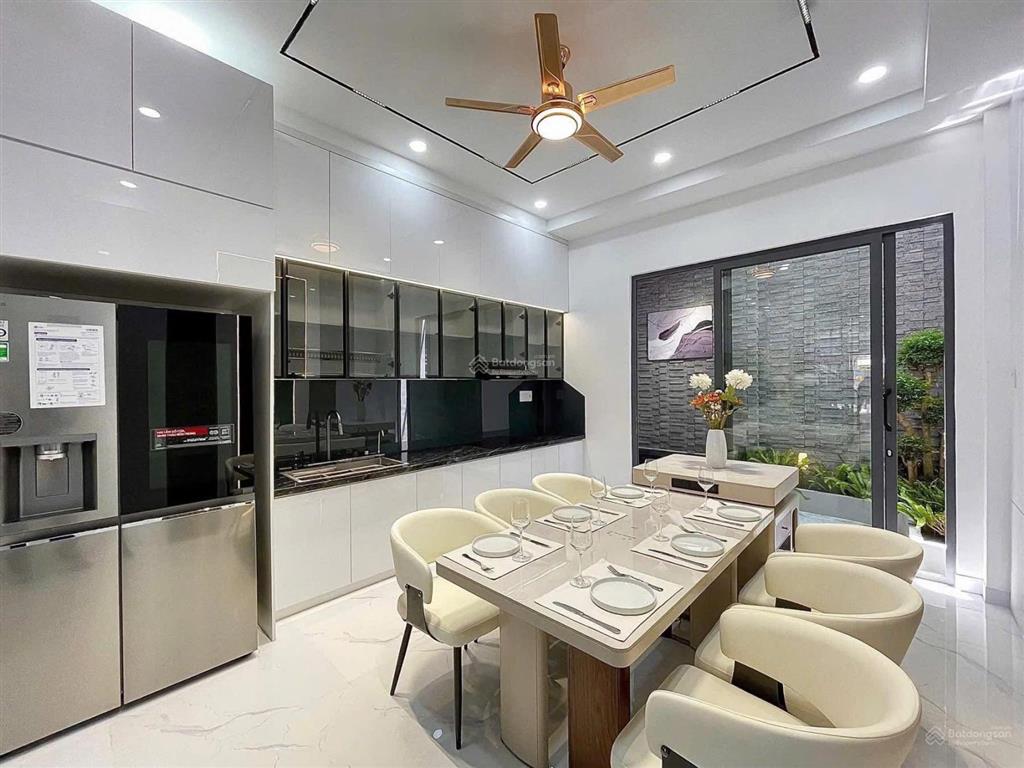 Giảm giá bán gấp nhà đình phong phúq9 gần trường tiểu học phong phú 2tỷ450/70m2 đang cho thuê 16tr