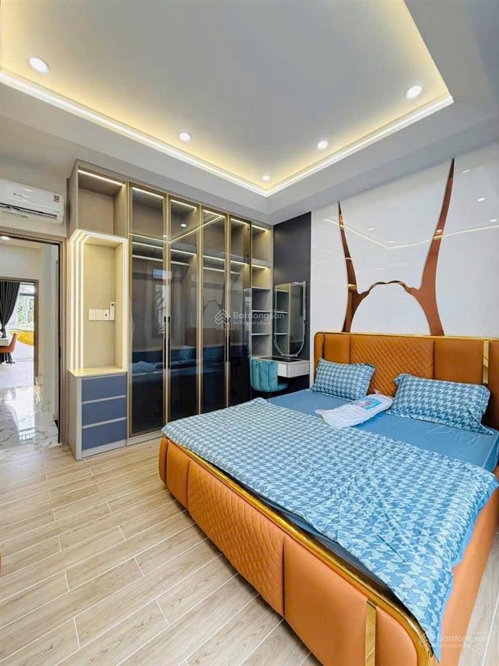 Tôi cần tiền bán nhà lê quý đôn  q3, gần coopmart nguyễn đình chiểu. 78m2 đang cho thuê 27tr