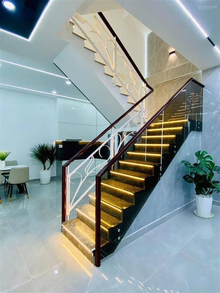 Chủ đi định cư bán nhà phan huy ônp19bình thạnh, gần chợ thị nghè. 3tỷ8  75m2 đang cho thuê 25tr