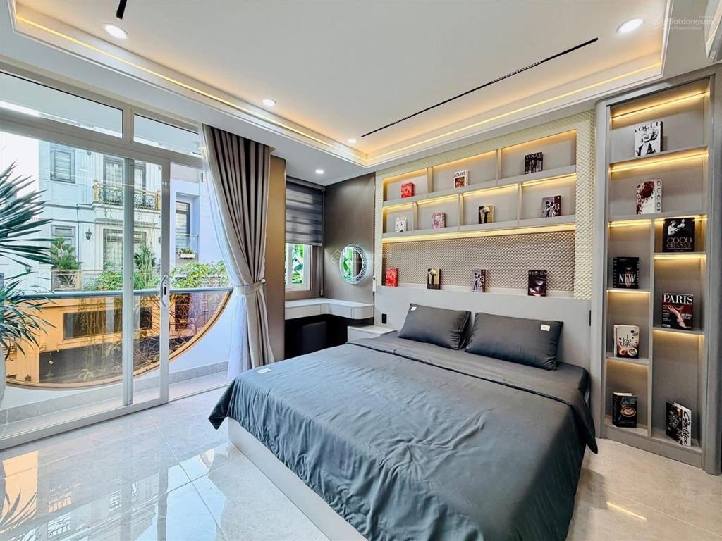 Giảm giá bán gấp nhà trần nguyên đán  q1, gần tiểu học trần quang khải. 84m2 đang cho thuê 30tr