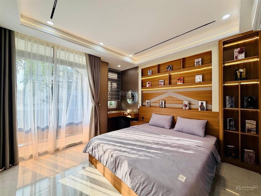 Giảm giá bán gấp nhà trần nguyên đán  q1, gần tiểu học trần quang khải. 84m2 đang cho thuê 30tr