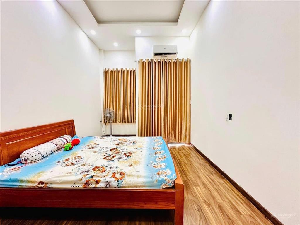 Chính chủ bán nhà cống quỳnh  phạm ngũ lão  q1, gần bệnh viện từ dũ. 71m2 đang cho thuê 25tr