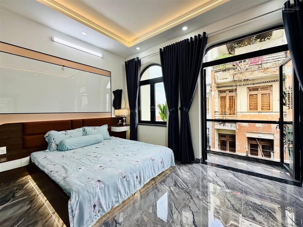 Cô hà cần bán nhà lý tự trọng  bến nghé  q1, gần bv nhi đồng 2. 89m2 đang cho thuê 32 triệu