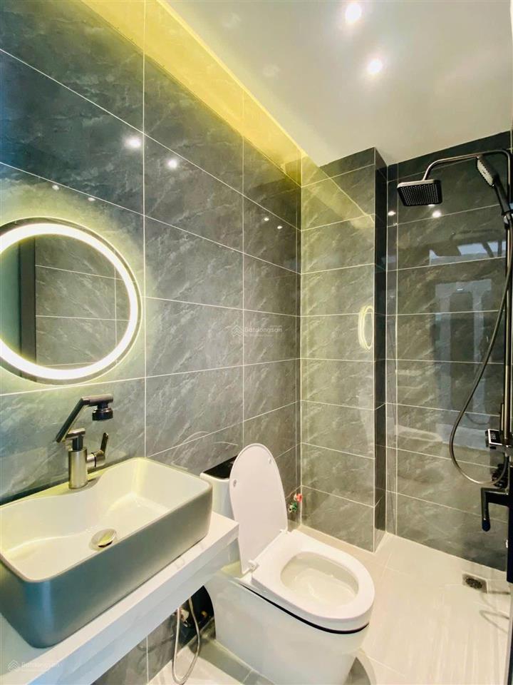 Nhà 79m2 đang cho thuê 29 triệu đường oto 8m mai thị lựu  đa kao  q1, gần đại học kinh tế