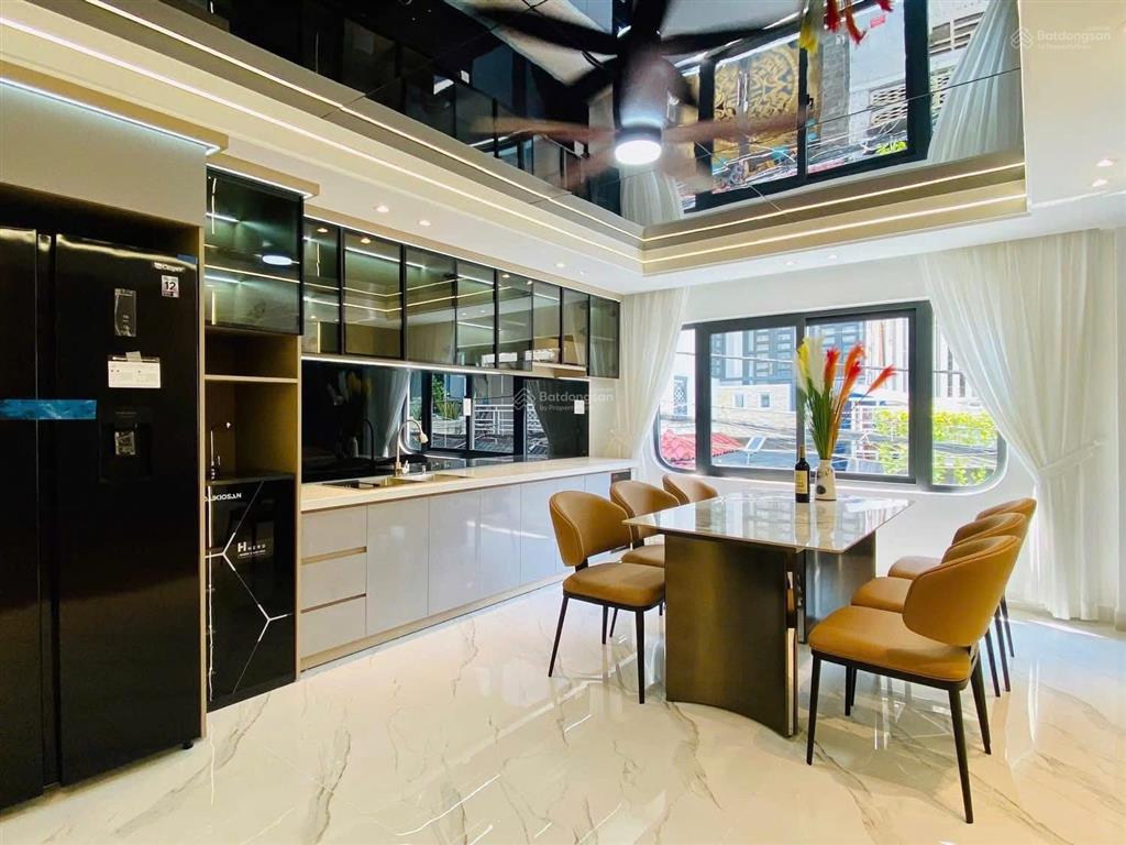Nhà 79m2 đang cho thuê 29 triệu đường oto 8m mai thị lựu  đa kao  q1, gần đại học kinh tế