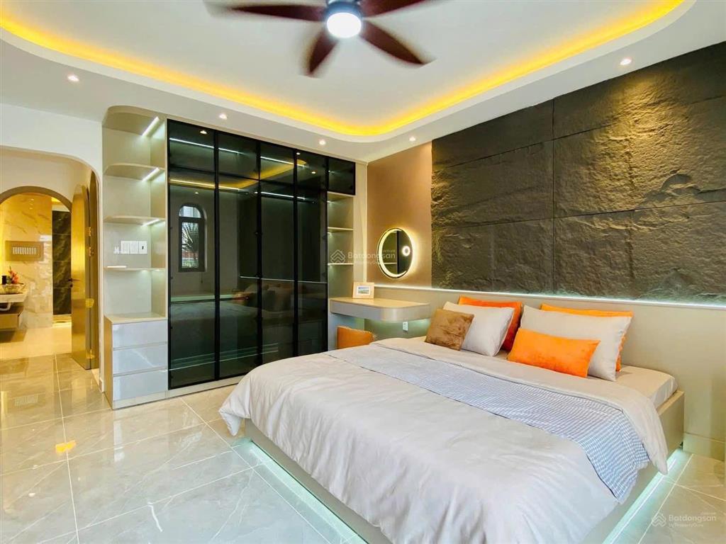 Nhà 79m2 đang cho thuê 29 triệu đường oto 8m mai thị lựu  đa kao  q1, gần đại học kinh tế