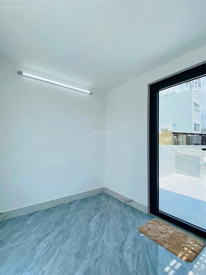 Nhà 79m2 đang cho thuê 29 triệu đường oto 8m mai thị lựu  đa kao  q1, gần đại học kinh tế