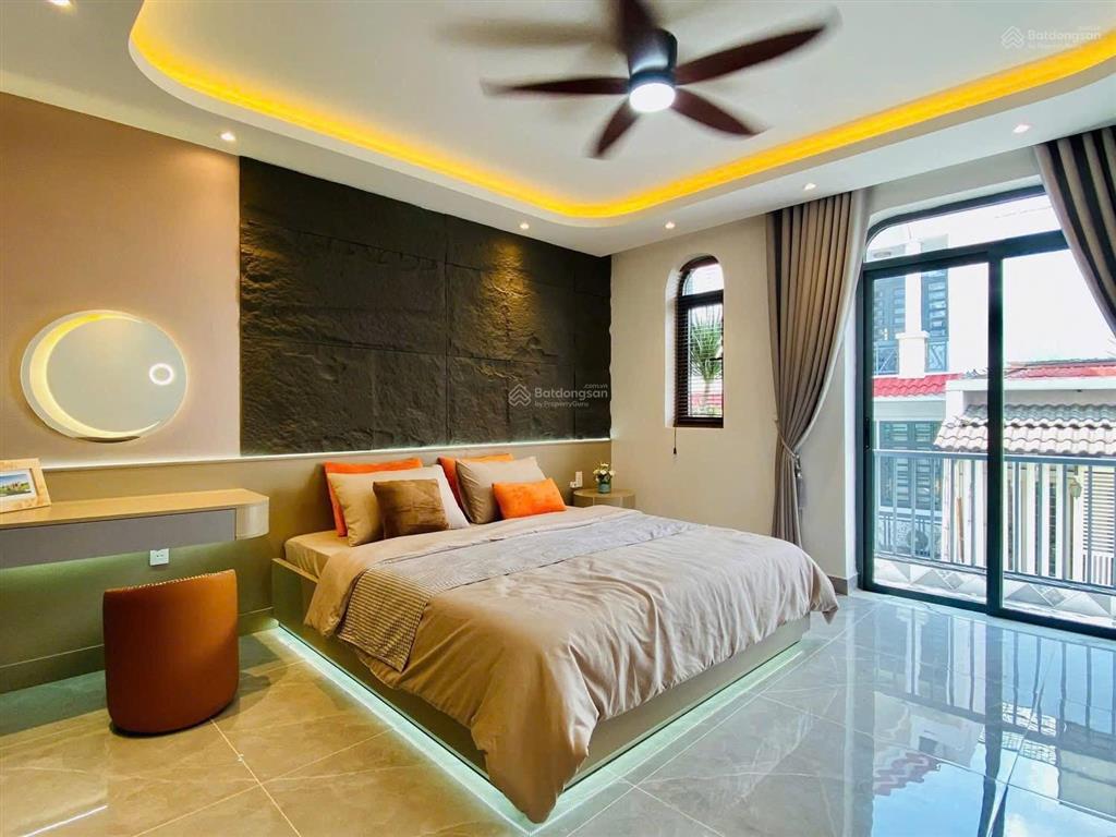 Nhà 79m2 đang cho thuê 29 triệu đường oto 8m mai thị lựu  đa kao  q1, gần đại học kinh tế