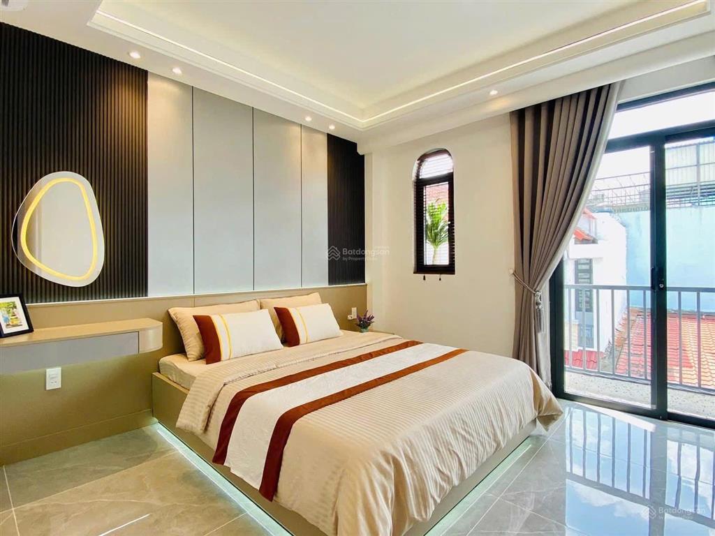 Nhà 79m2 đang cho thuê 29 triệu đường oto 8m mai thị lựu  đa kao  q1, gần đại học kinh tế