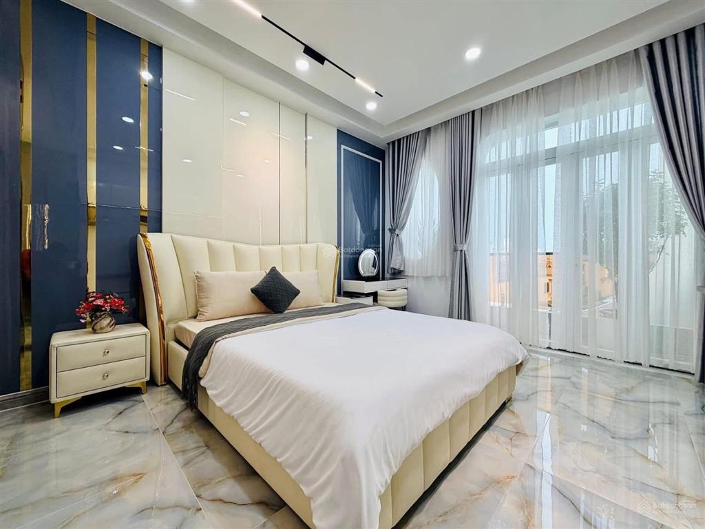 Giảm giá bán nhanh nhà lý chính thắngvõ thị sáuq3 gần thcs lê lợi. 3tỷ8  71m đang cho thuê 25tr