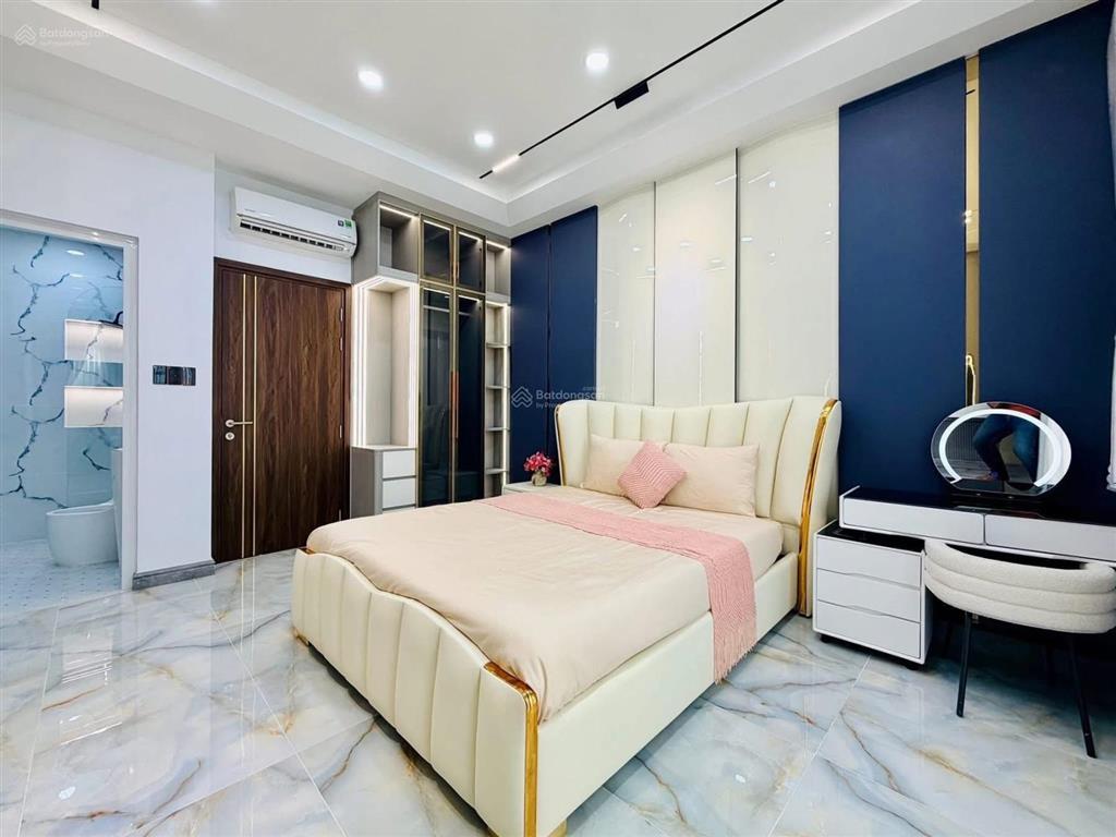 Giảm giá bán nhanh nhà lý chính thắngvõ thị sáuq3 gần thcs lê lợi. 3tỷ8  71m đang cho thuê 25tr