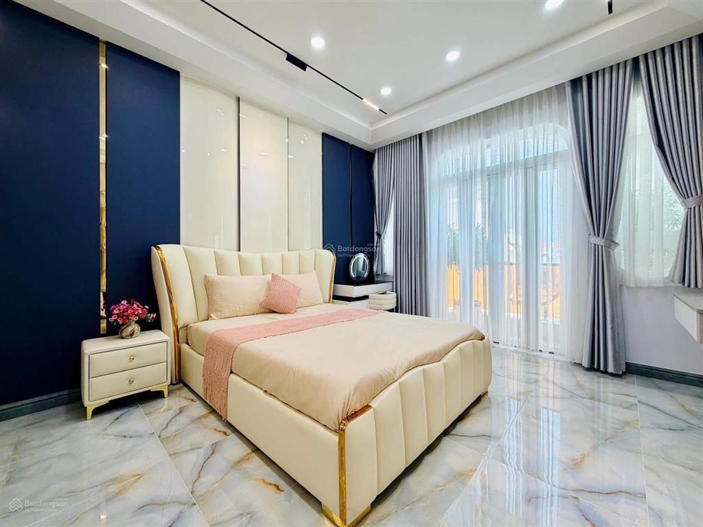 Giảm giá bán nhanh nhà lý chính thắngvõ thị sáuq3 gần thcs lê lợi. 3tỷ8  71m đang cho thuê 25tr