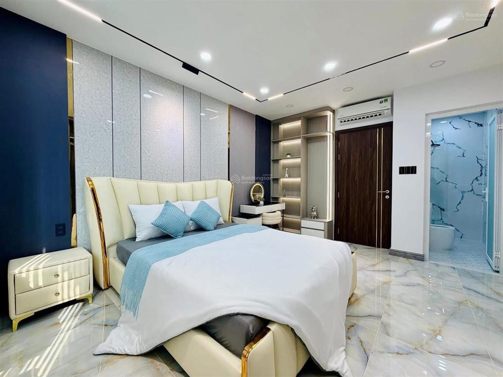Giảm giá bán nhanh nhà lý chính thắngvõ thị sáuq3 gần thcs lê lợi. 3tỷ8  71m đang cho thuê 25tr