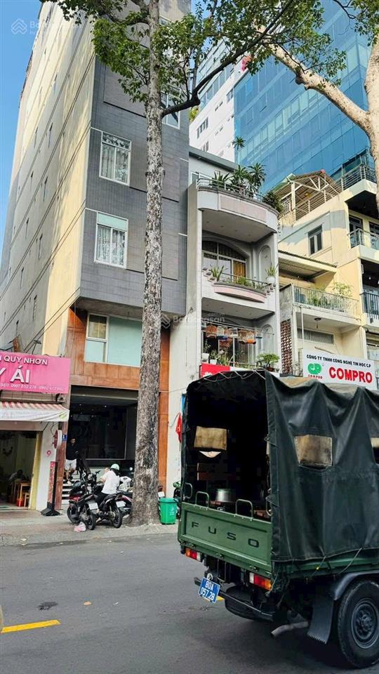 Cần tiền bán gấp nhà tôn thất tùng  q1 gần công viên 23 tháng 9. 73.44m2 đang cho thuê 29 triệu