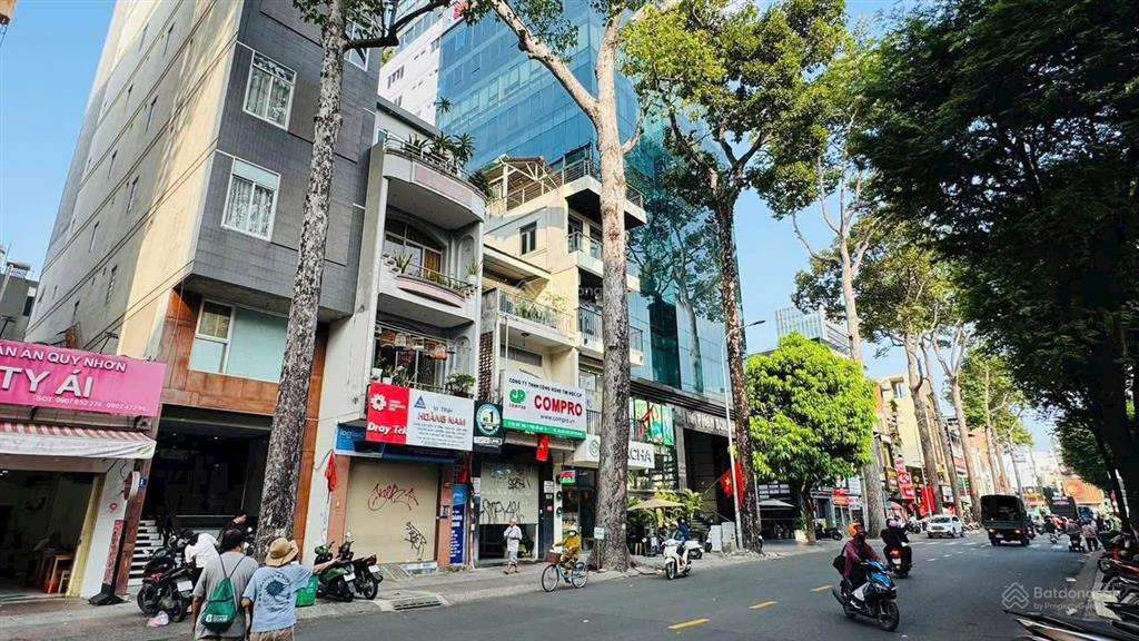 Cần tiền bán gấp nhà tôn thất tùng  q1 gần công viên 23 tháng 9. 73.44m2 đang cho thuê 29 triệu