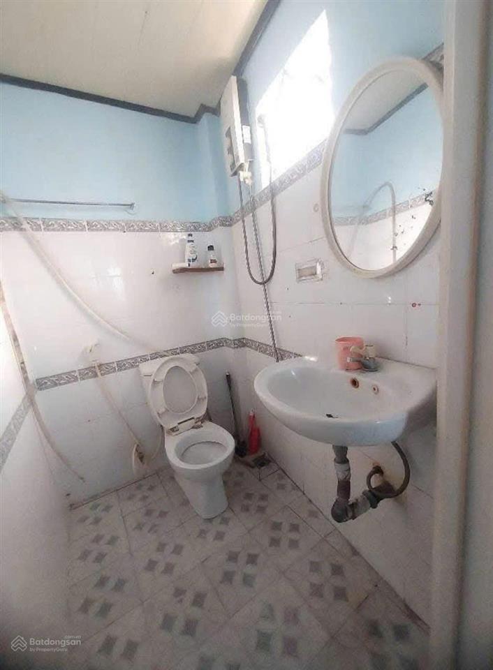 Chính chủ bán nhà cây điệpđakaoq1, gần tiểu học đinh tiên hoàng. 4tỷ1 dt 70m2 đang cho thuê 27tr
