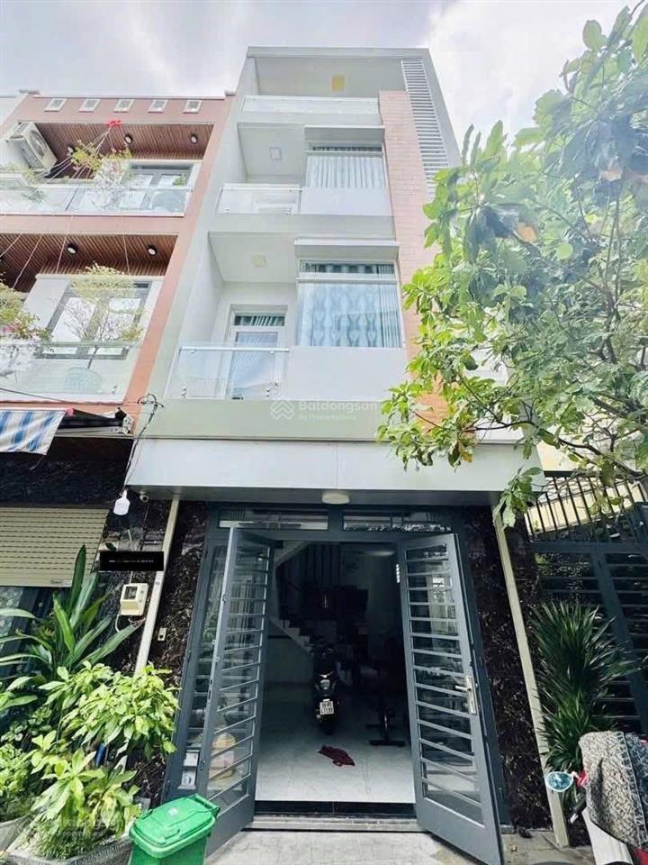 Chỉ 5tỷ590 hữu nhà 82m2 đang cho thuê 30tr. đường oto lưu văn langbến thànhq1, gần chợ bến thành