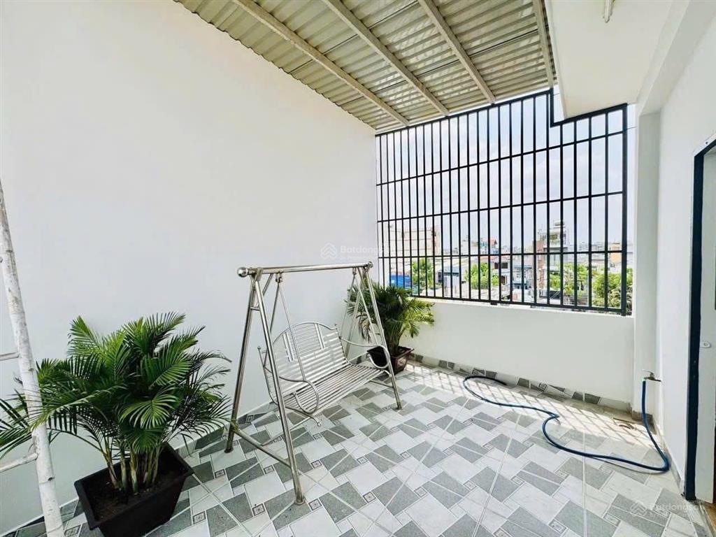 Chỉ 5tỷ590 hữu nhà 82m2 đang cho thuê 30tr. đường oto lưu văn langbến thànhq1, gần chợ bến thành