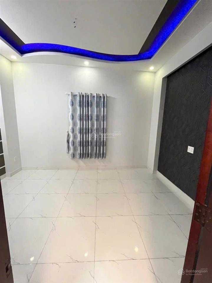 Chỉ 5tỷ590 hữu nhà 82m2 đang cho thuê 30tr. đường oto lưu văn langbến thànhq1, gần chợ bến thành