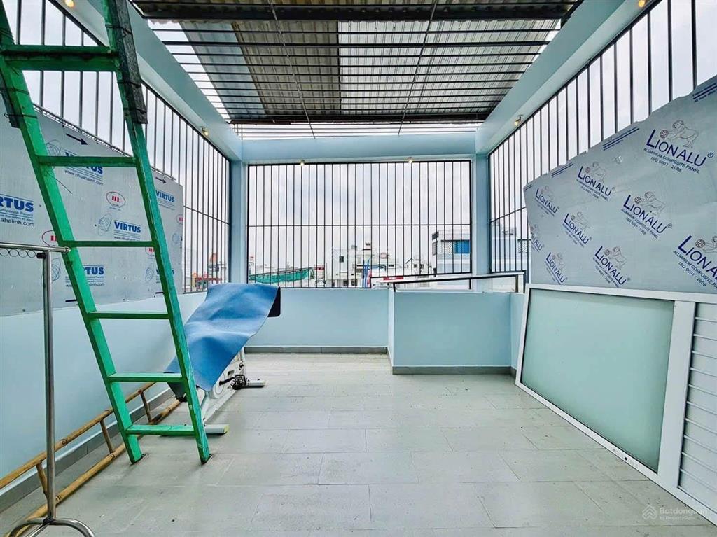 Chính chủ giảm giá bán gấp nhà lò siêup8q11, gần thpt nguyễn hiền. 3tỷ/79m2 đang cho thuê 20triệu