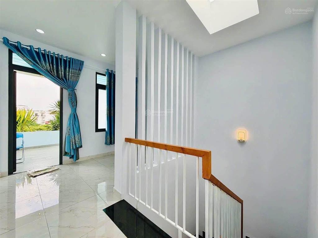 Chính chủ giảm giá bán gấp nhà lò siêup8q11, gần thpt nguyễn hiền. 3tỷ/79m2 đang cho thuê 20triệu