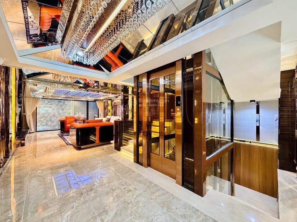 Cô na đi định cư bán nhà nguyễn an ninhbến thànhq1 gần chợ bến thành 5tỷ5/80m2 đang cho thuê 28tr