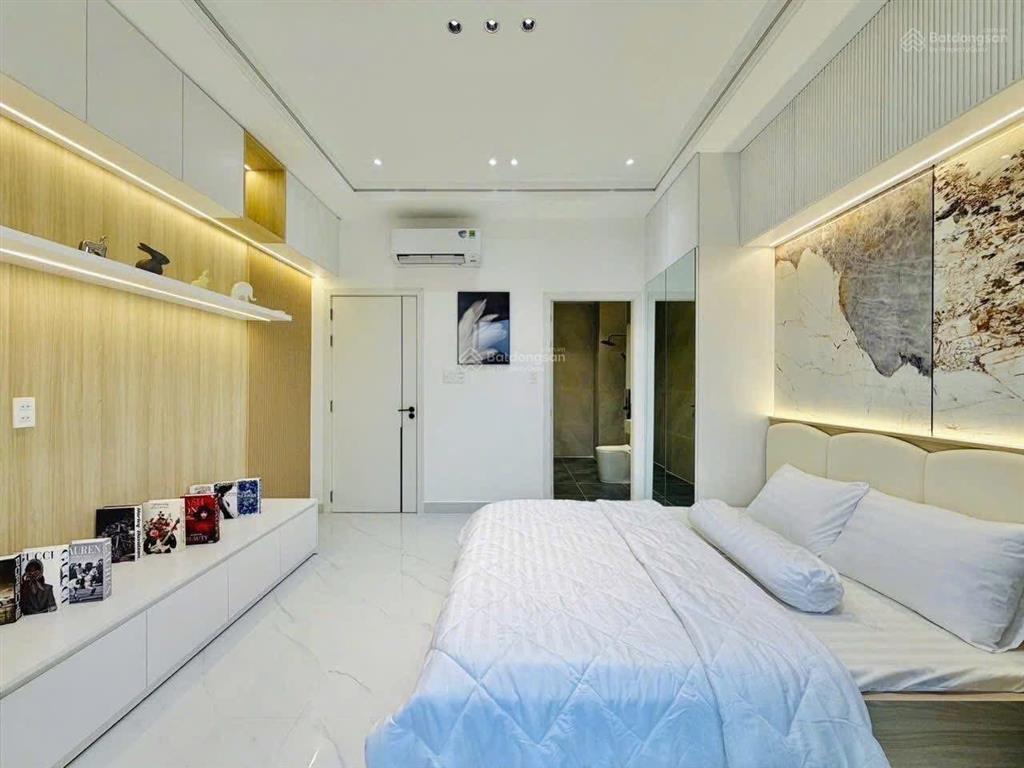 Giảm giá bán gấp nhà hồ hảo hớn  p. cô giang  q1, gần đại học văn lang. 74m2 đang cho thuê 26tr