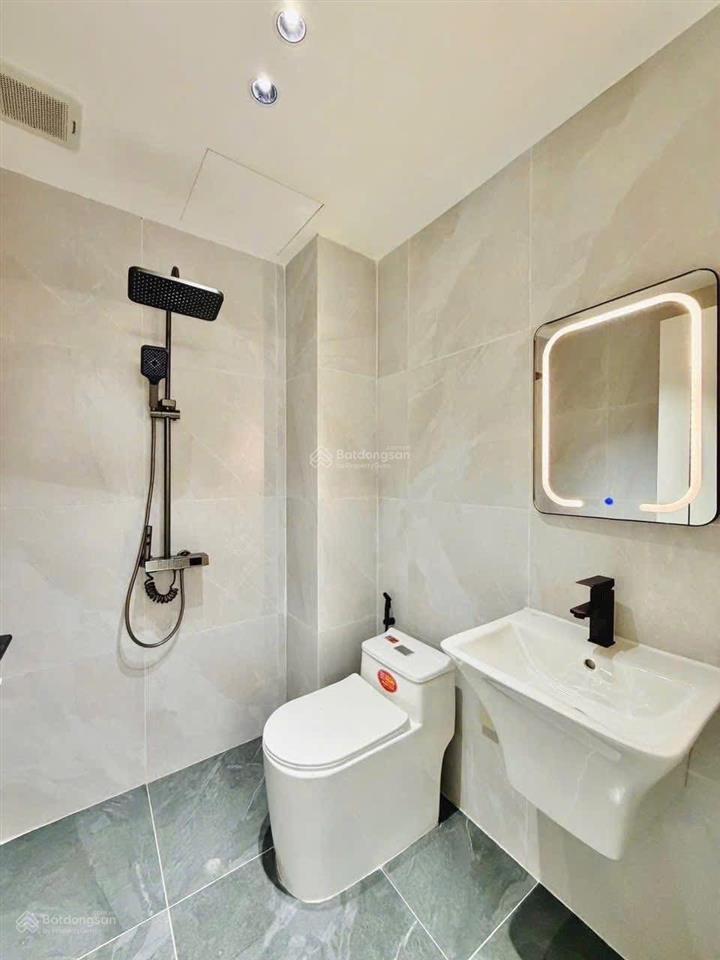 Giảm giá bán gấp nhà hồ hảo hớn  p. cô giang  q1, gần đại học văn lang. 74m2 đang cho thuê 26tr