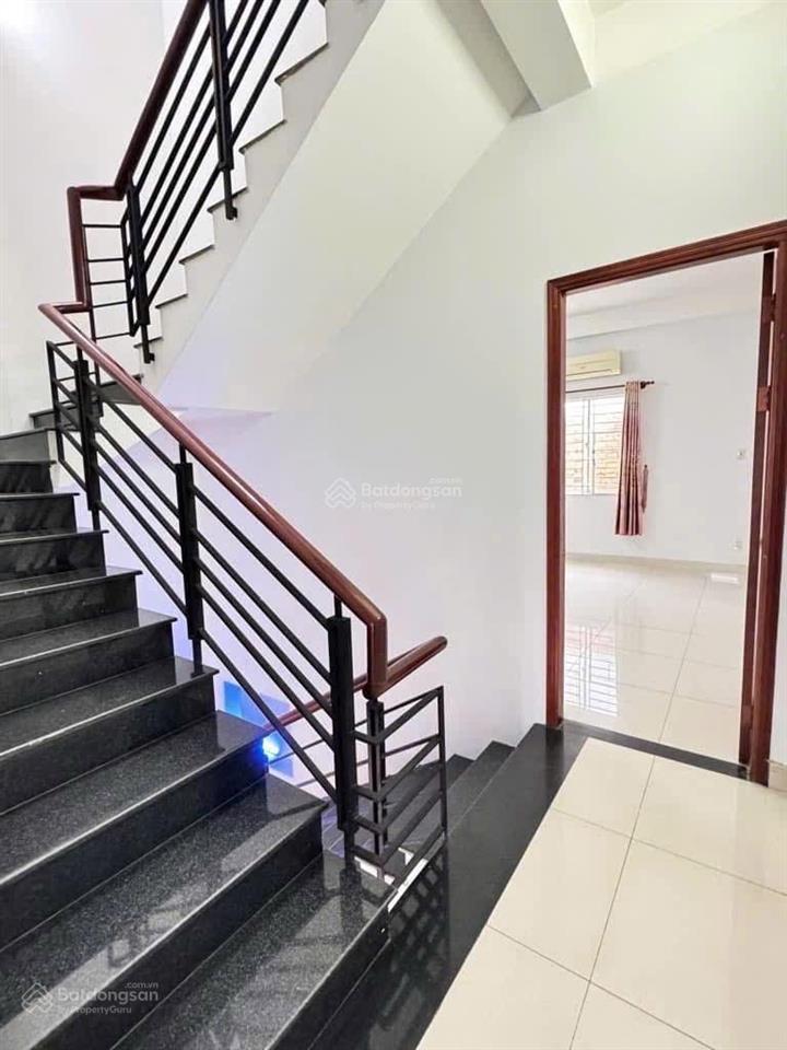 Giảm giá bán nhanh nhà lê quốc hưng  p13  q4, gần chợ xóm chiếu. dt 75m2 đang cho thuê 22tr