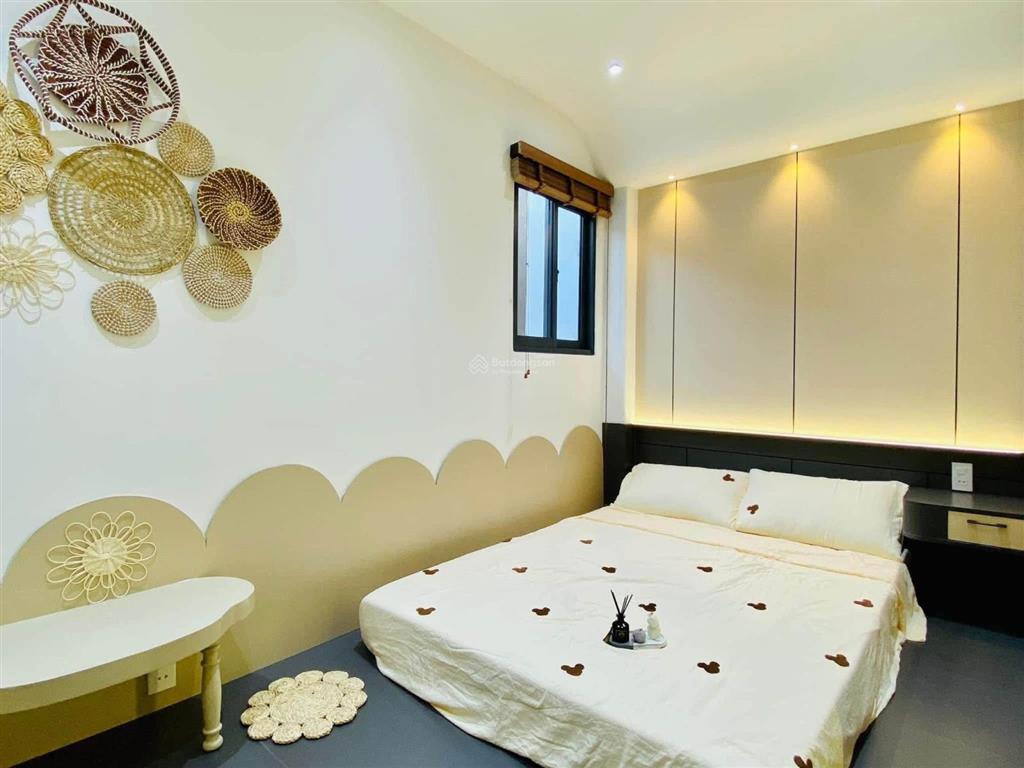 Cô hoa bán gấp nhà nguyễn thị minh khai  đa kao  q1, gần thảo cầm viên. 66m2 đang cho thuê 23tr