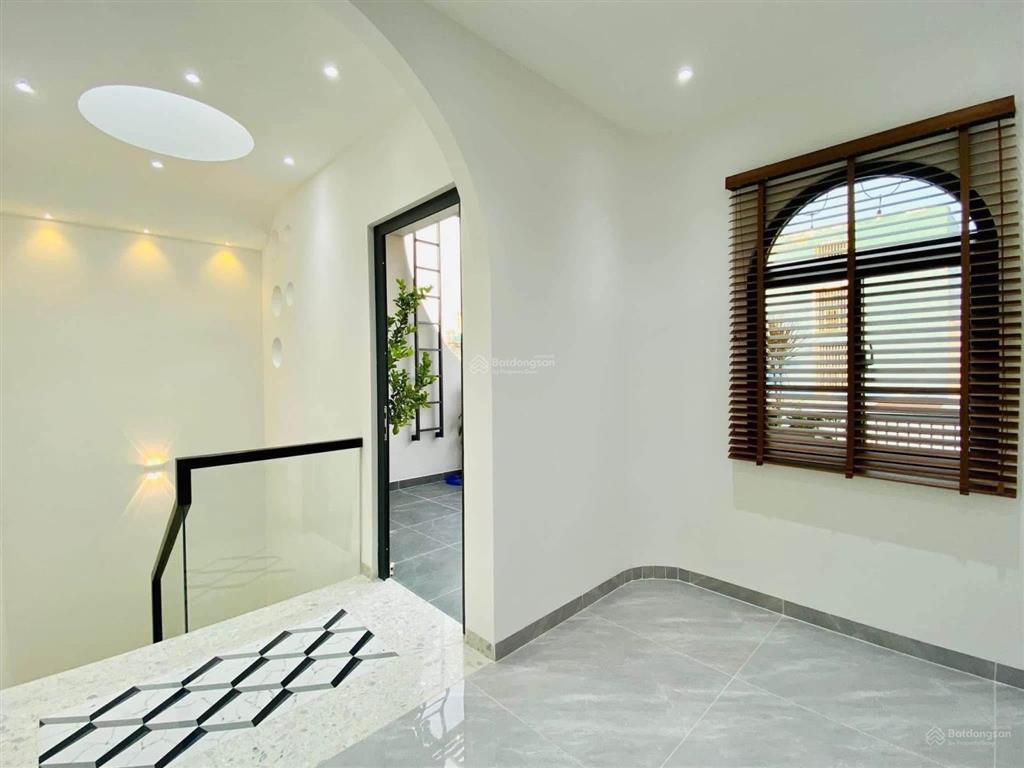 Cô hoa bán gấp nhà nguyễn thị minh khai  đa kao  q1, gần thảo cầm viên. 66m2 đang cho thuê 23tr