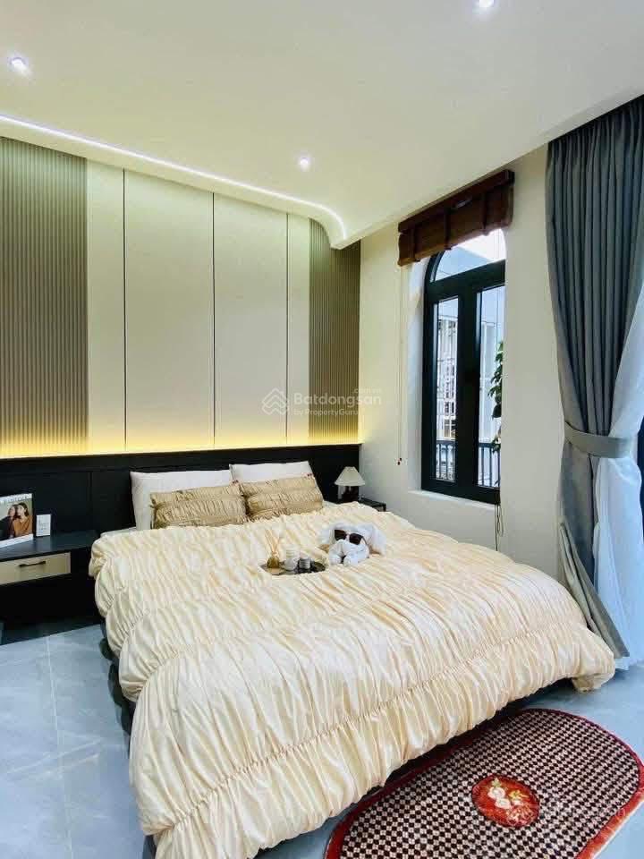 Cô hoa bán gấp nhà nguyễn thị minh khai  đa kao  q1, gần thảo cầm viên. 66m2 đang cho thuê 23tr