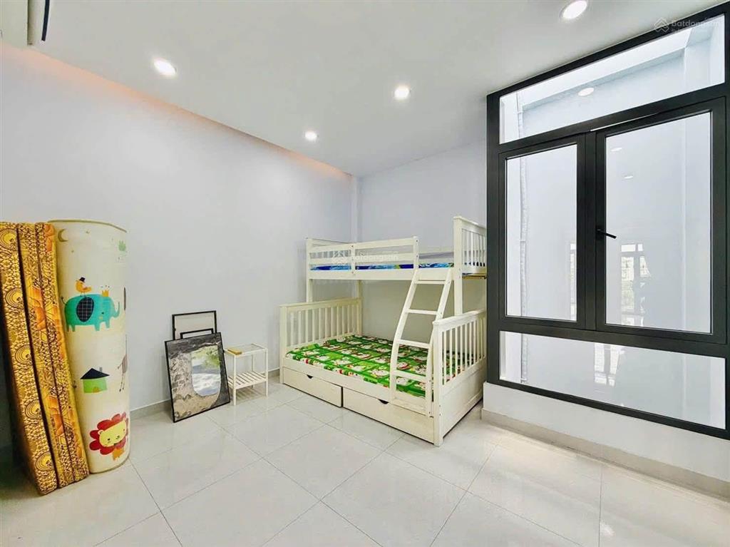 Chính chủ giảm giá bán nhà lò siêup8q11 gần thpt nguyễn hiền. 79m2 đang cho thuê 20triệu