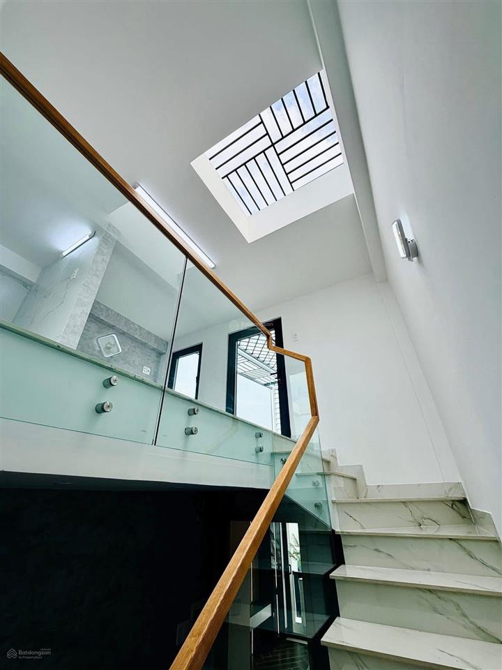 Dì hải bán nhà đang cho thuê 31triệu, nguyễn bỉnh khiêm  đa kao  q1, gần thảo cầm viên. dt 80,3m2