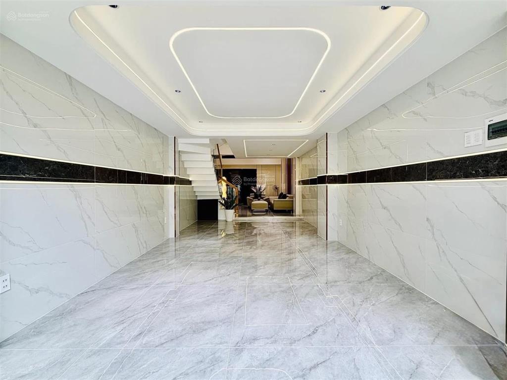 Dì hải bán nhà đang cho thuê 31triệu, nguyễn bỉnh khiêm  đa kao  q1, gần thảo cầm viên. dt 80,3m2