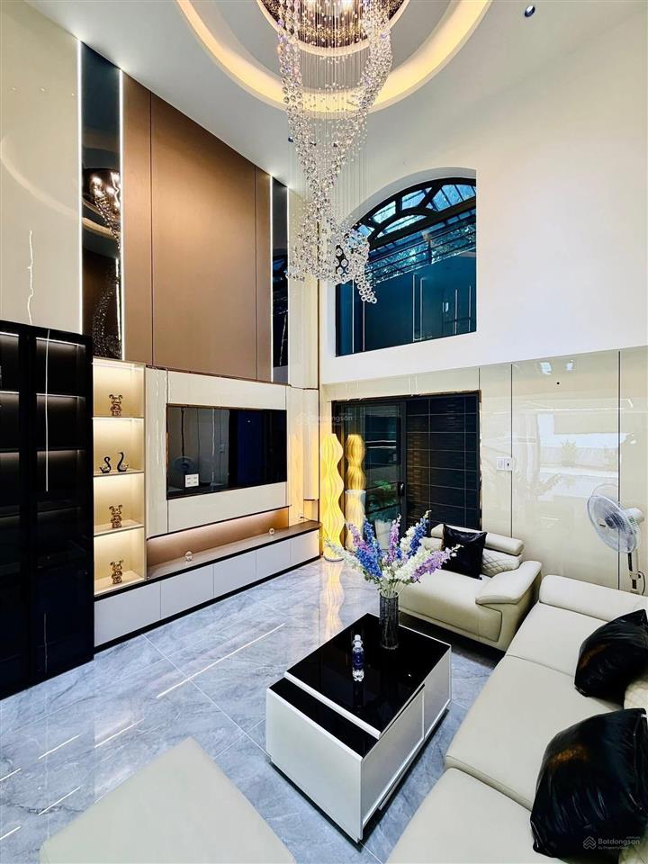 Dì hải bán nhà đang cho thuê 31triệu, nguyễn bỉnh khiêm  đa kao  q1, gần thảo cầm viên. dt 80,3m2